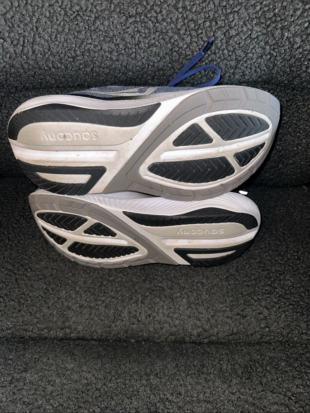 SAUCONY echelon 9 shoe in indigo/black size M 7/W 8.5 - Picture 4 of 10